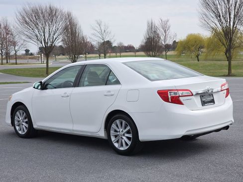 Used 2012 Toyota Camry XLE image 5