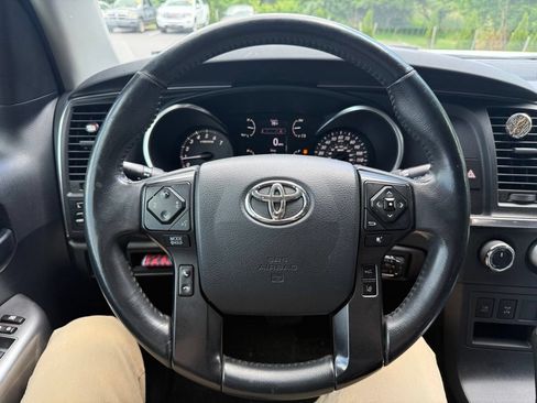 Used 2019 Toyota Sequoia TRD Sport w/ TRD Sport Premium Package AWD/4WD image 10