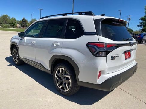 New 2026 Subaru Forester Touring AWD/4WD image 3