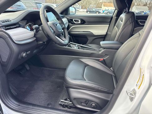 New 2026 Jeep Compass Limited image 7