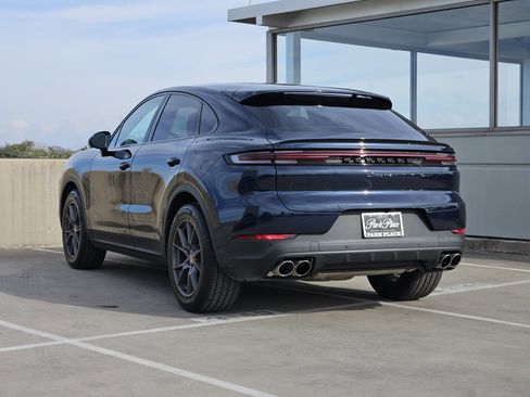 Certified 2025 Porsche Cayenne S image 3