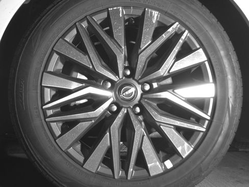 Used 2025 Nissan Altima 2.5 SV FWD image 11