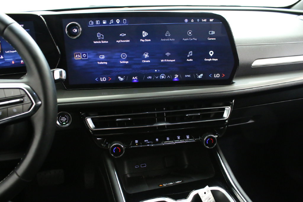 Certified 2026 Chevrolet Traverse LT FWD image 20