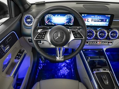 New 2026 Mercedes-Benz GLB 250 250 image 14