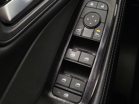 Used 2025 Nissan Rogue SV AWD/4WD image 15