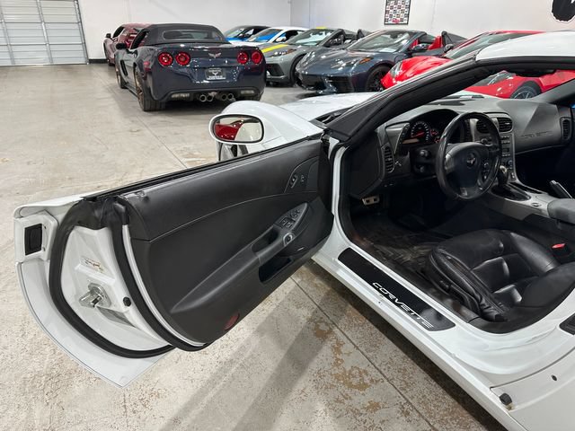 Used 2007 Chevrolet Corvette Coupe w/ Preferred Equipment Group RWD image 13