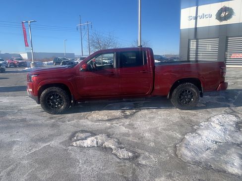 Used 2023 Nissan Frontier SV w/ Technology Package image 4