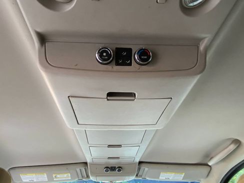 Used 2013 Nissan Armada SV AWD/4WD image 40