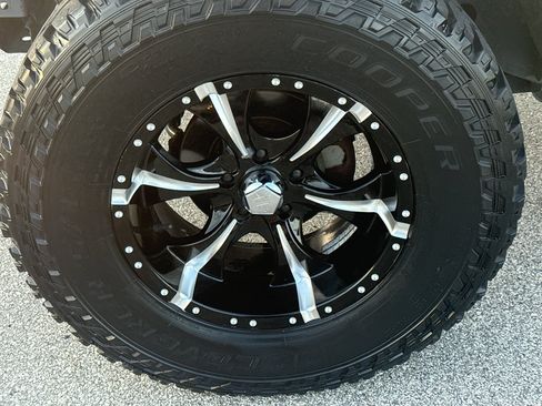 Used 2008 Jeep Wrangler Rubicon w/ Dual Top Group AWD/4WD image 8