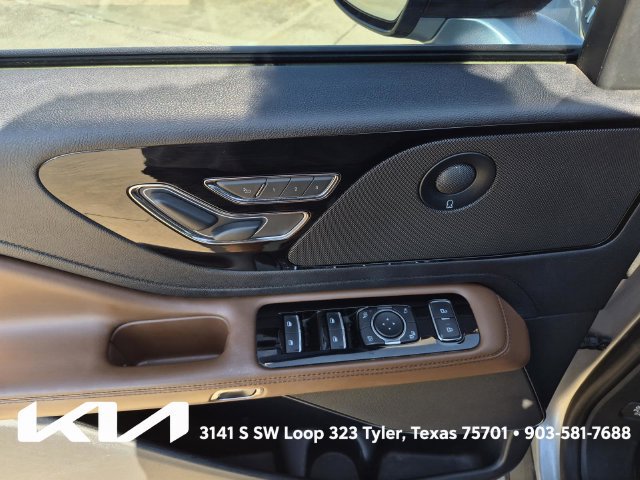 Used 2021 Lincoln Aviator Reserve w/ Elements Package Plus RWD image 21