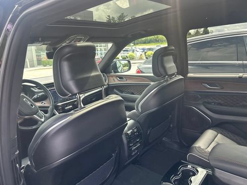Used 2025 Jeep Grand Cherokee L Summit w/ Advanced Protech Group IV AWD/4WD image 20