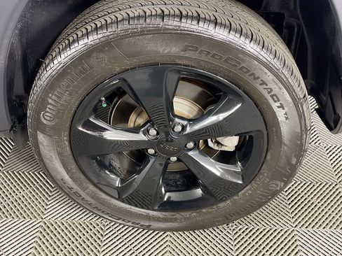 Used 2023 Jeep Cherokee Altitude Lux AWD/4WD image 32