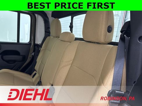 New 2026 Jeep Gladiator Willys image 16