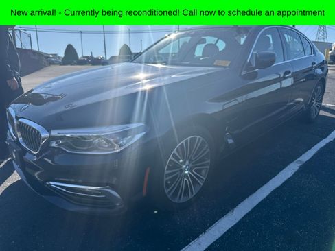 Used 2018 BMW 530e xDrive AWD/4WD image 1