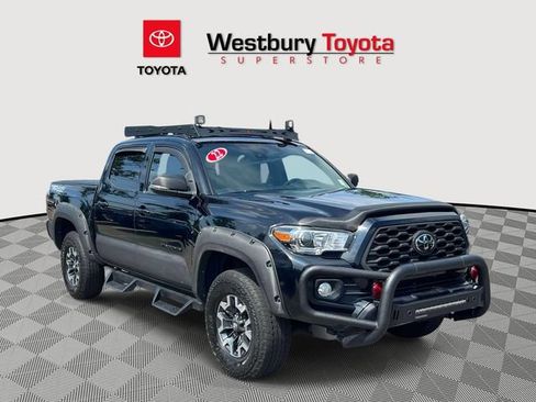 Used 2022 Toyota Tacoma TRD Off-Road w/ Technology Package AWD/4WD image 1