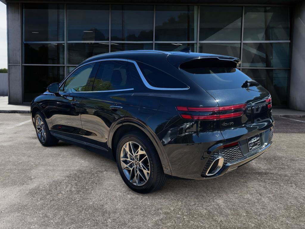Used 2025 Genesis GV70 2.5T AWD/4WD image 5