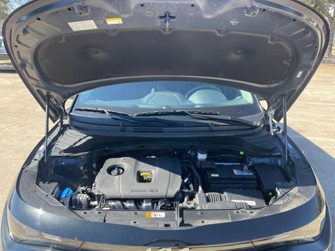 Used 2025 Kia Soul LX w/ LX Technology Package image 32