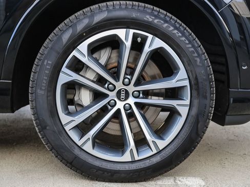 New 2026 Audi Q7 2.0T Premium image 10