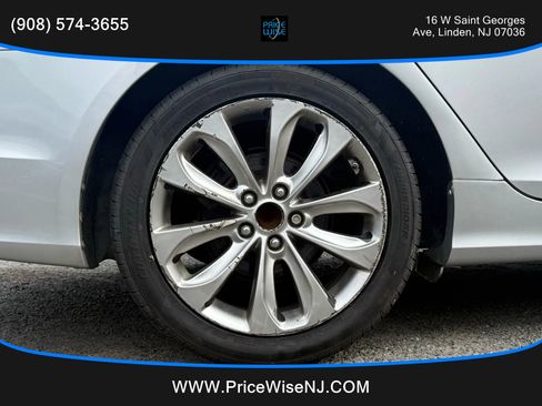 Used 2011 Hyundai Sonata SE w/ Navigation & Sunroof Pkg 4 image 24