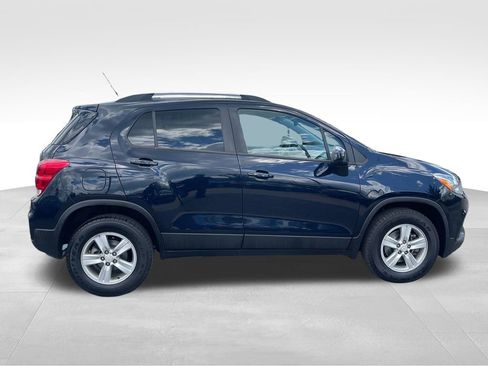 Used 2022 Chevrolet Trax LT w/ Driver Confidence Package AWD/4WD image 9