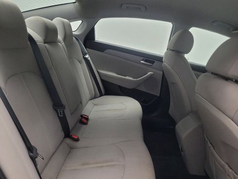 Used 2018 Hyundai Sonata SE FWD image 19