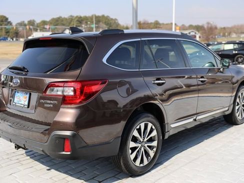 Used 2019 Subaru Outback 3.6R Touring w/ Popular Package #3A image 5