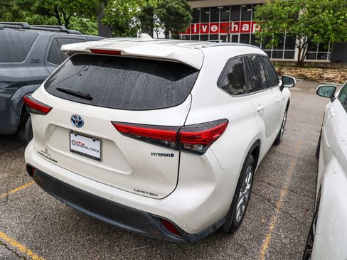Used 2020 Toyota Highlander Limited image 8