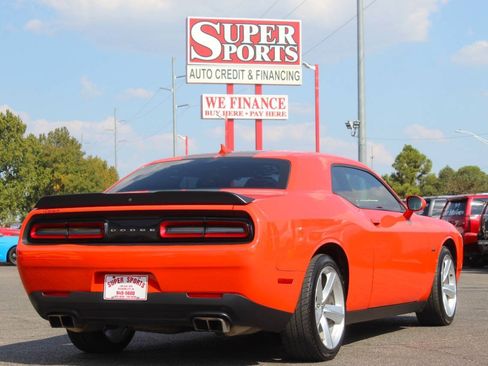 Used 2018 Dodge Challenger R/T w/ Blacktop Package RWD image 4