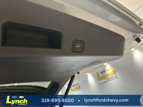 Used 2024 Chevrolet Traverse RS w/ LPO, Floor Liner Package image 21