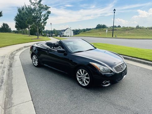 Used 2013 INFINITI G37 Convertible w/ Premium Pkg RWD image 5