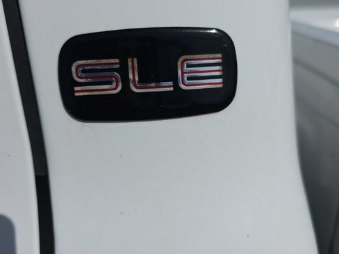 Used 2004 GMC Sierra 2500 SLE w/ Skid Plate Package AWD/4WD image 14