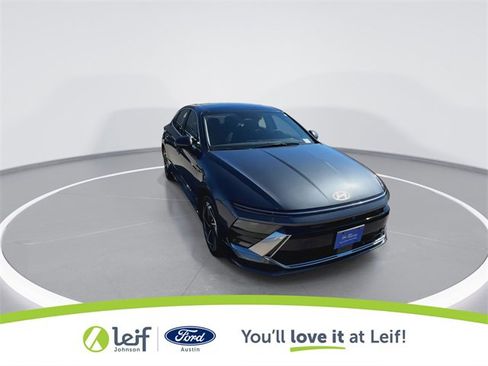 Used 2024 Hyundai Sonata SEL w/ Convenience Package image 3