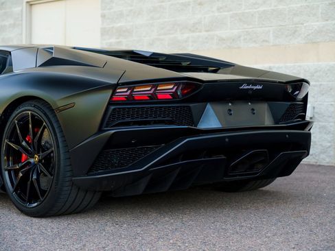Used 2017 Lamborghini Aventador S AWD/4WD image 42