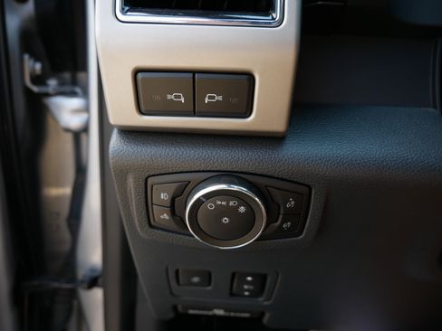 Used 2022 Ford F350 Lariat w/ Lariat Ultimate Package AWD/4WD image 26