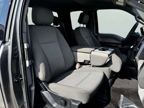 Used 2018 Ford F150 XLT image 44