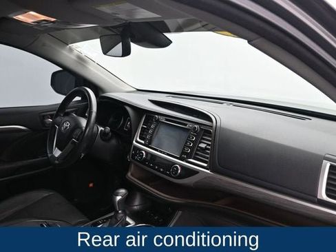 Used 2017 Toyota Highlander Limited AWD/4WD image 13