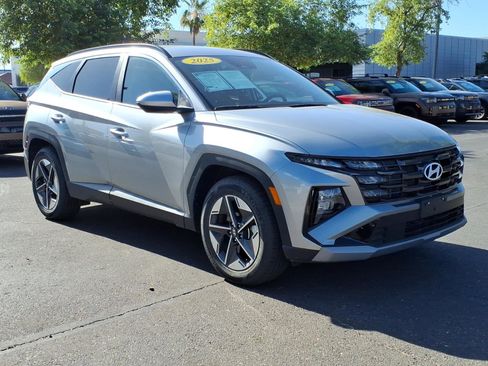 Used 2025 Hyundai Tucson SEL FWD image 7
