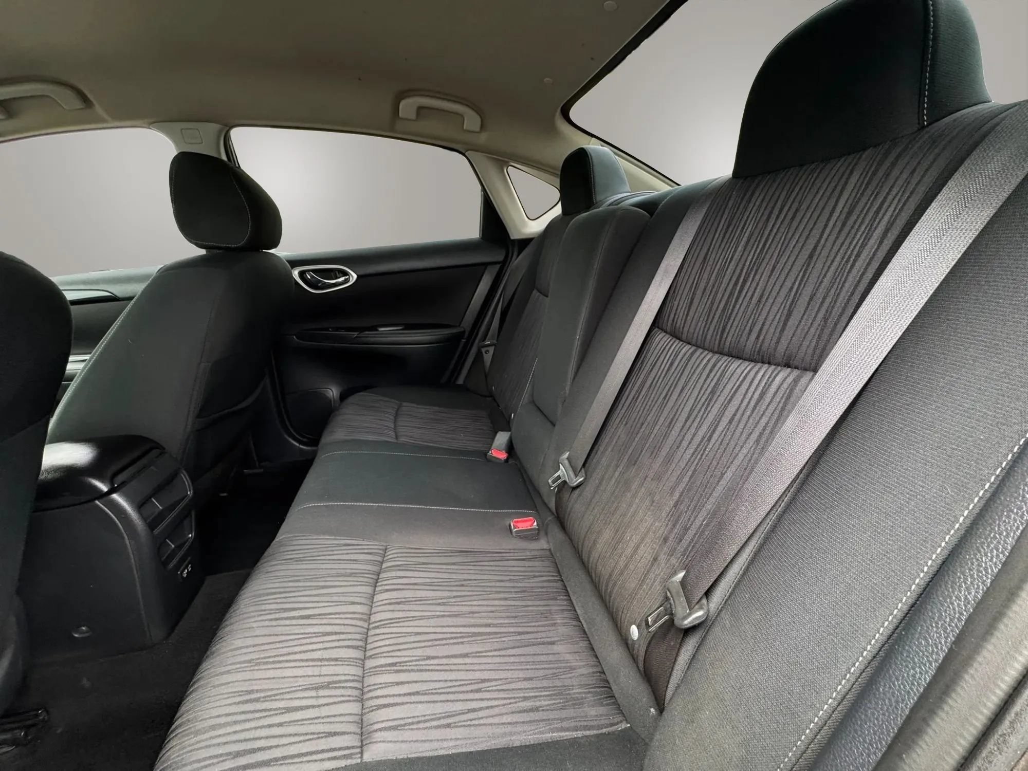 Used 2019 Nissan Sentra SV FWD image 12