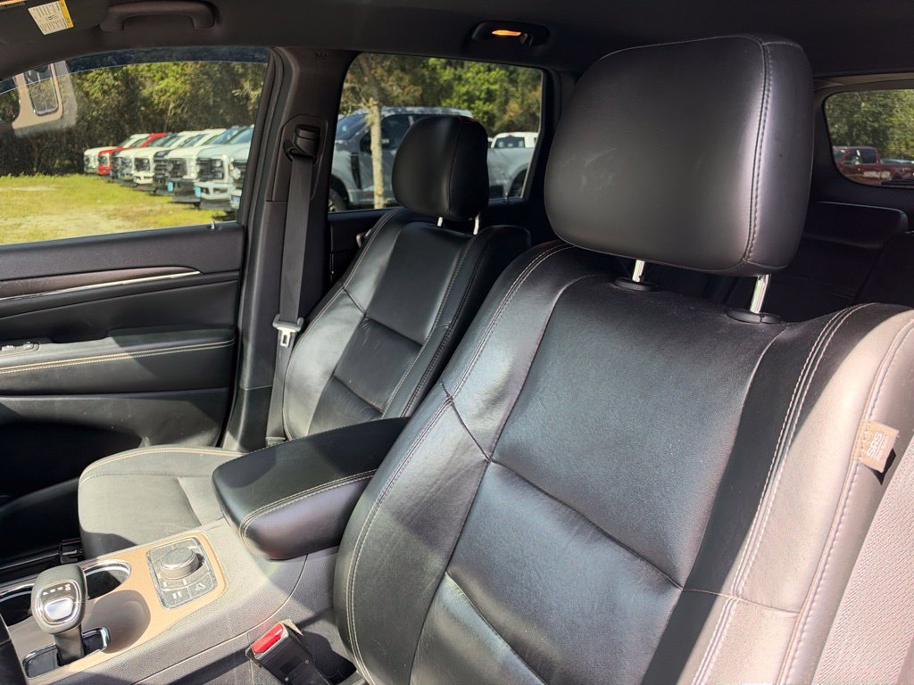 Used 2015 Jeep Grand Cherokee Limited AWD/4WD image 10