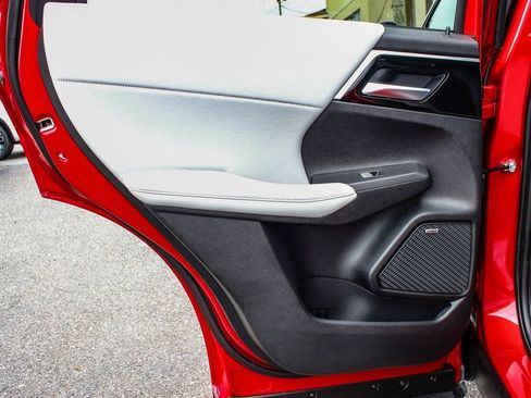 New 2025 Mitsubishi Outlander SE AWD/4WD image 11