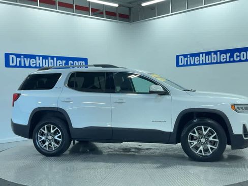 Used 2023 GMC Acadia SLE w/ Driver Convenience Package image 4