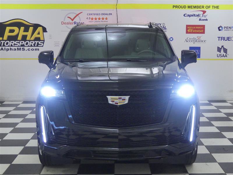Used 2022 Cadillac Escalade ESV Premium Luxury Platinum w/ Heavy-Duty Trailer Package AWD/4WD image 4