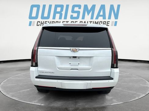 Used 2020 Cadillac Escalade Luxury AWD/4WD image 5