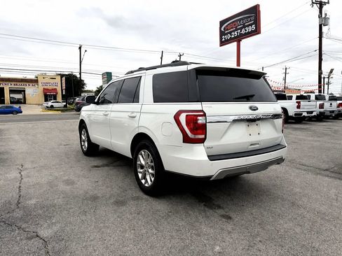 Used 2020 Ford Expedition XLT w/ Equipment Group 202A RWD image 3