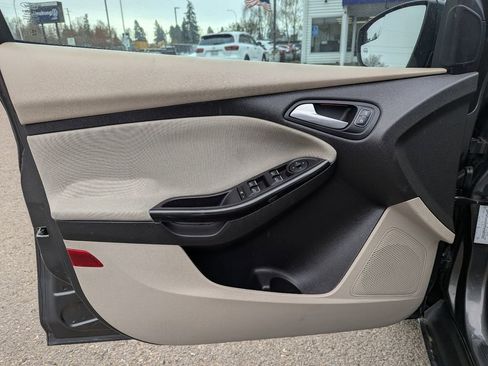 Used 2016 Ford Focus Electric Hatchback image 10