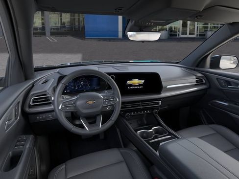 New 2027 Chevrolet Traverse LT w/ Driver Confidence Package FWD image 15