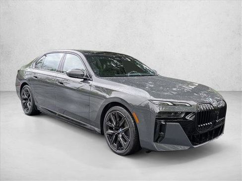 New 2026 BMW i7 eDrive50 w/ M Sport Package image 5