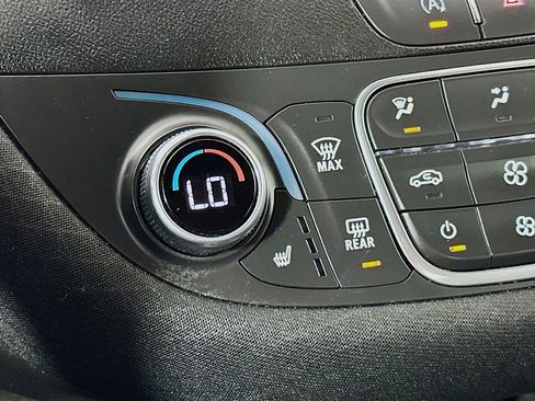 Used 2023 Chevrolet Malibu LT image 27