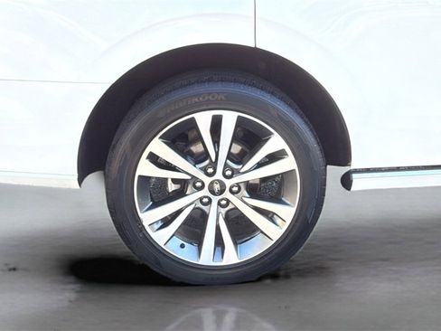 Used 2021 Ford Expedition Platinum image 17