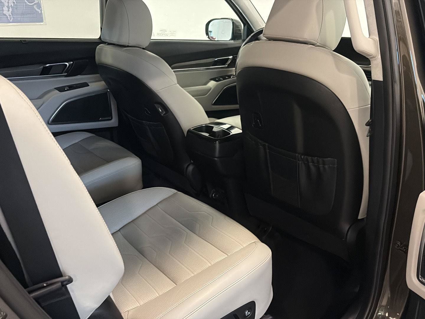 Used 2022 Kia Telluride SX w/ SX Prestige Package AWD/4WD image 40